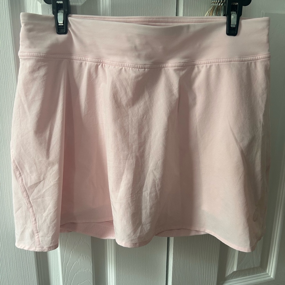 Lululemon skirt size 8